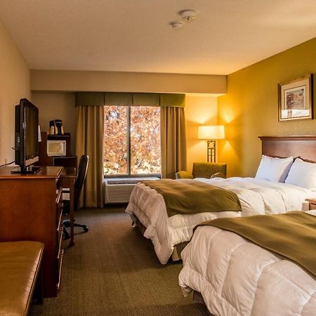 Round Hill Inn Orange Екстер'єр фото