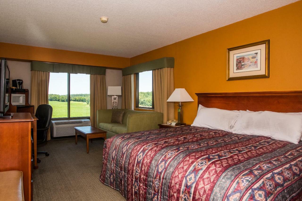 Round Hill Inn Orange Номер фото