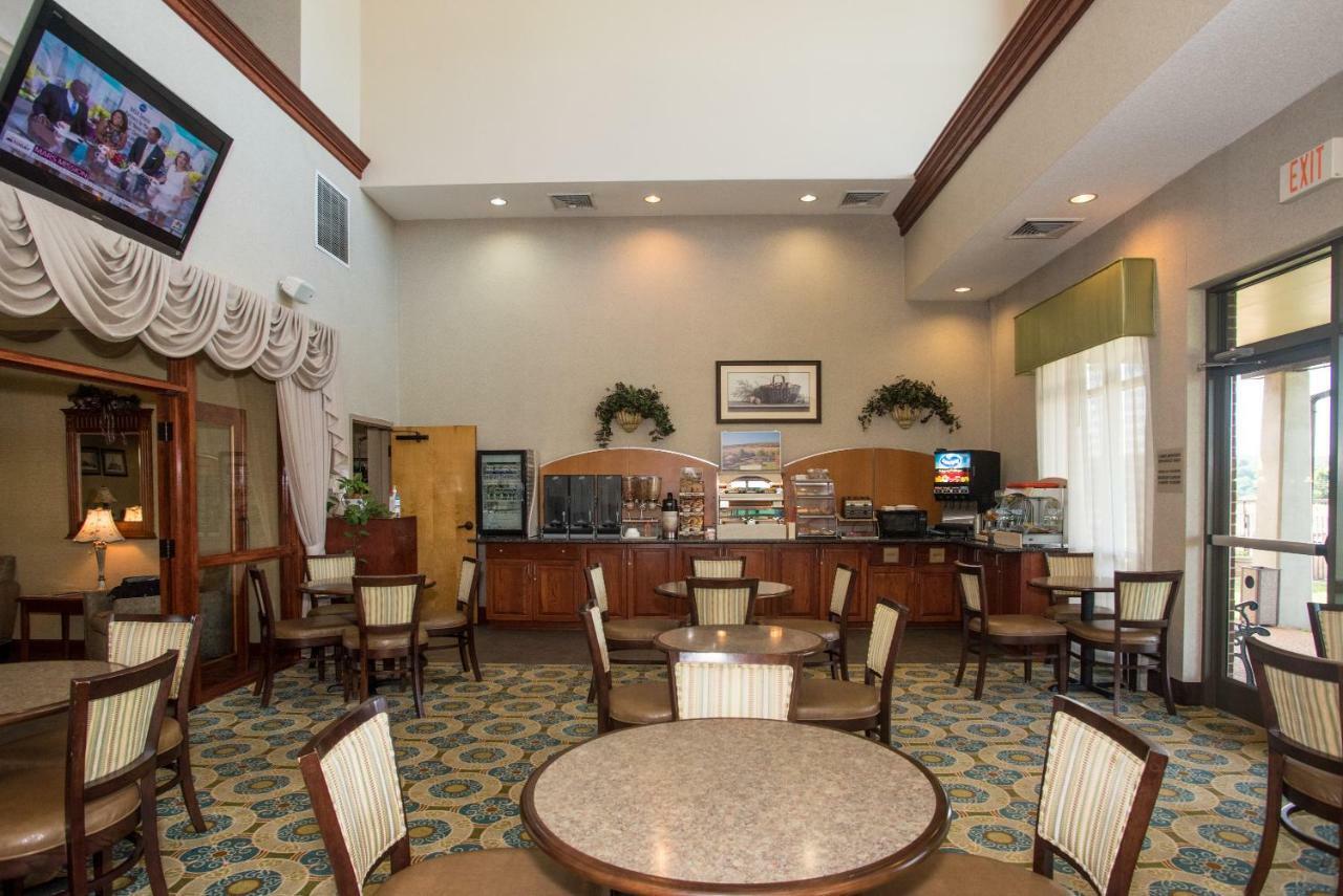 Round Hill Inn Orange Екстер'єр фото