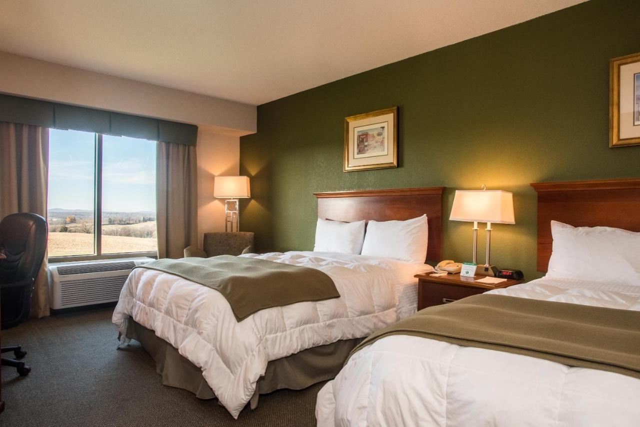 Round Hill Inn Orange Екстер'єр фото